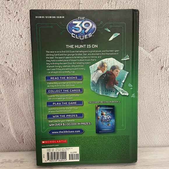 5 for $15📕One False Note (The 39 Clues, Book 2) Kids Book (SKU: 296MI) - Picture 2 of 6